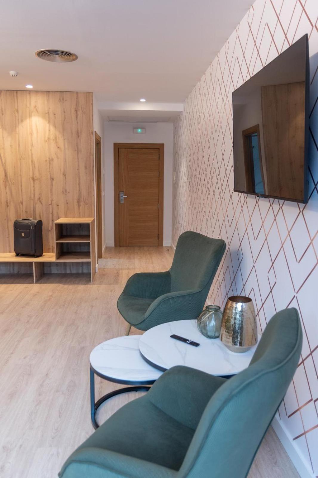 Hotel & Restaurante El Casino Villafranca del Bierzo Kültér fotó