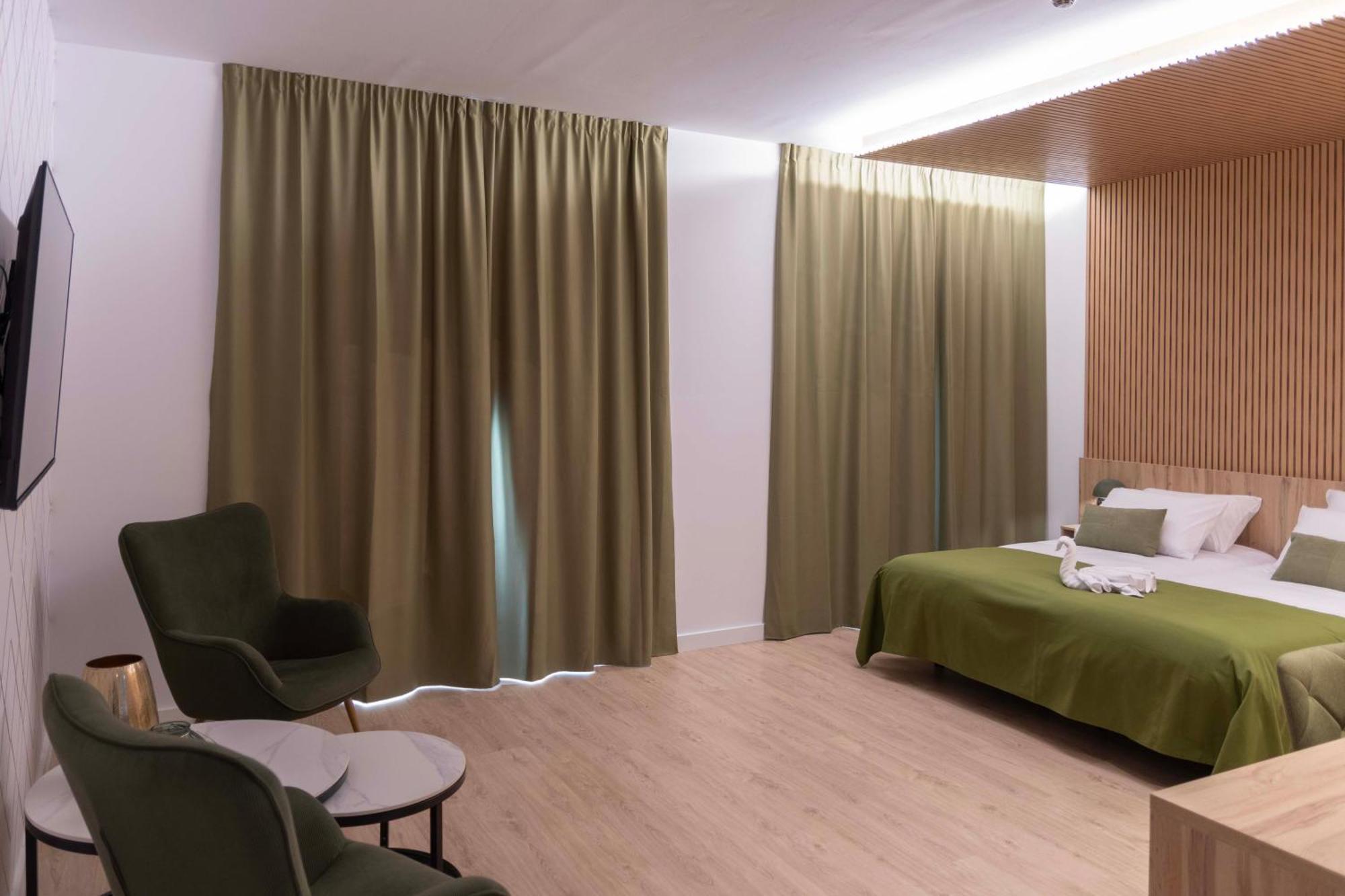 Hotel & Restaurante El Casino Villafranca del Bierzo Kültér fotó