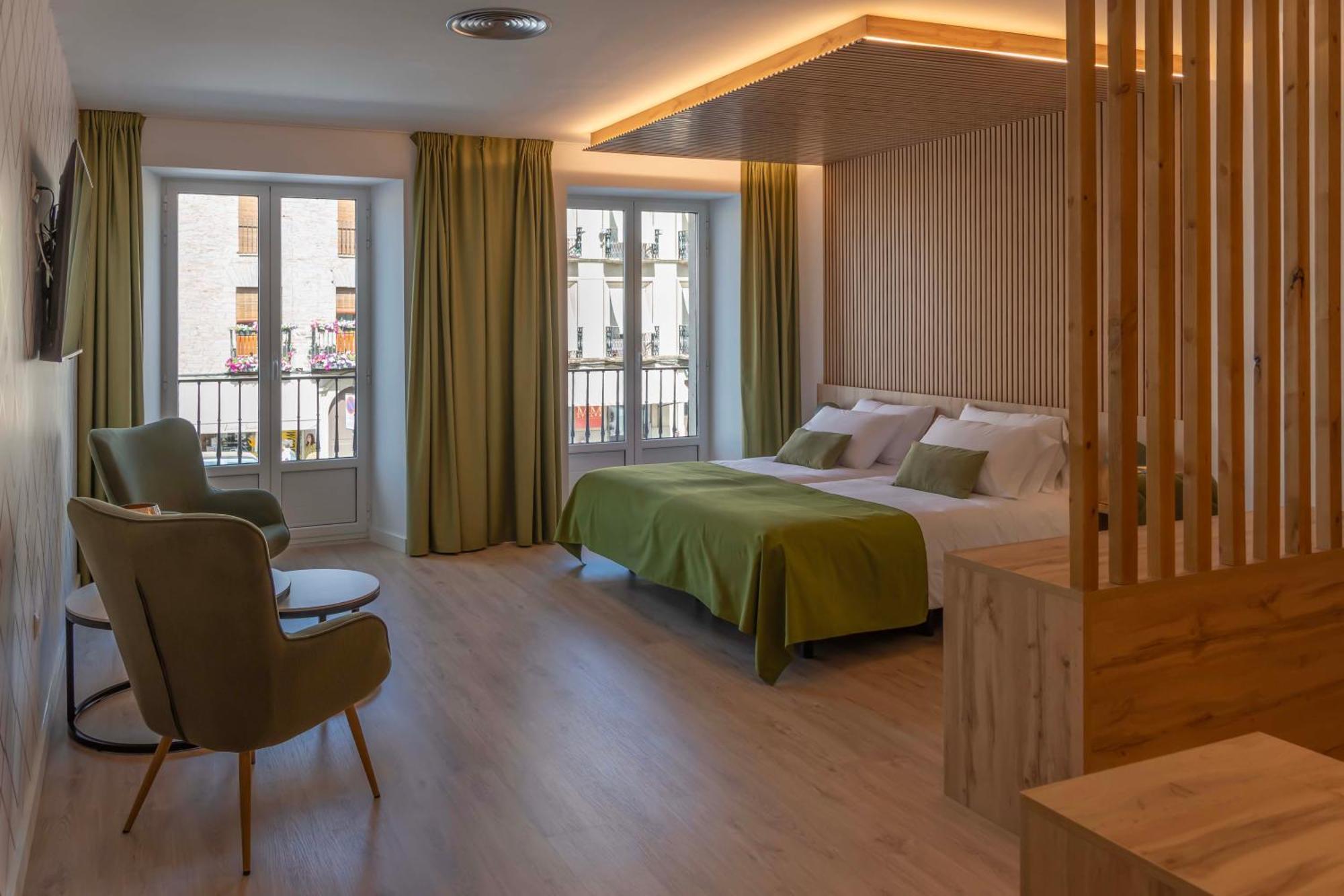 Hotel & Restaurante El Casino Villafranca del Bierzo Kültér fotó