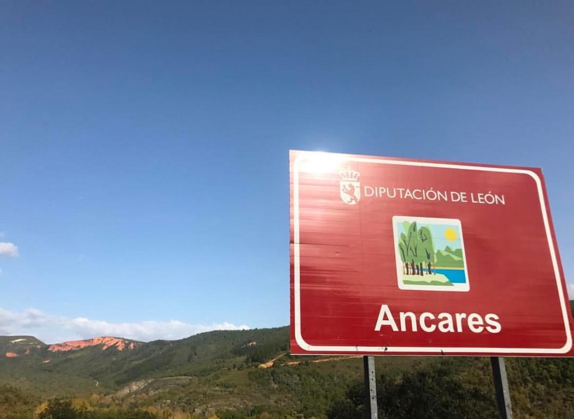 Hotel & Restaurante El Casino Villafranca del Bierzo Kültér fotó